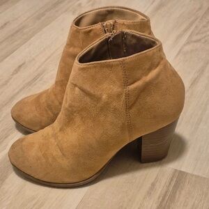 Old Navy Tan Suede Block Heel Ankle Boots